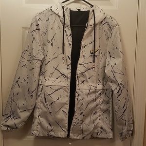 Medium novelty rain jacket